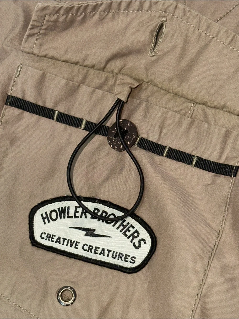 Howler Brothers Heed The Call Creative Creatures Mens 38 Embroidered Fish Shorts